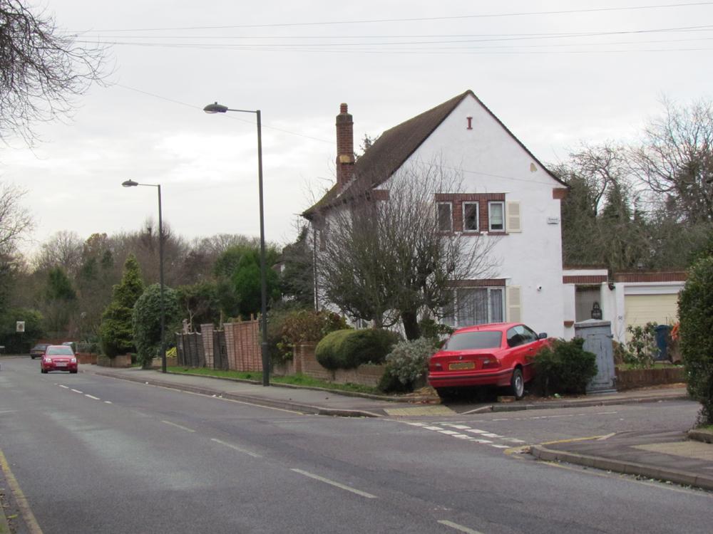 Xmas Eve morning 2011 - West End Lane and Meadow Road